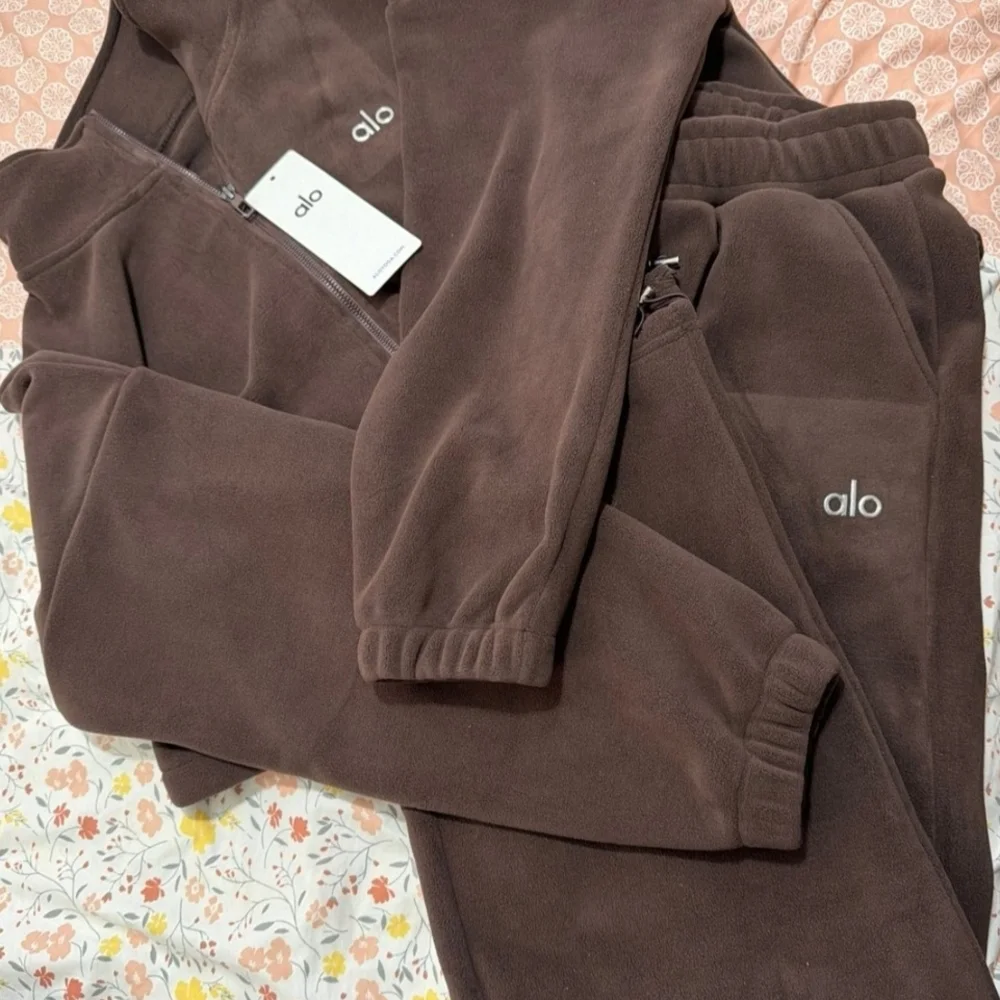 ALO Women's Sweat Set Size Small